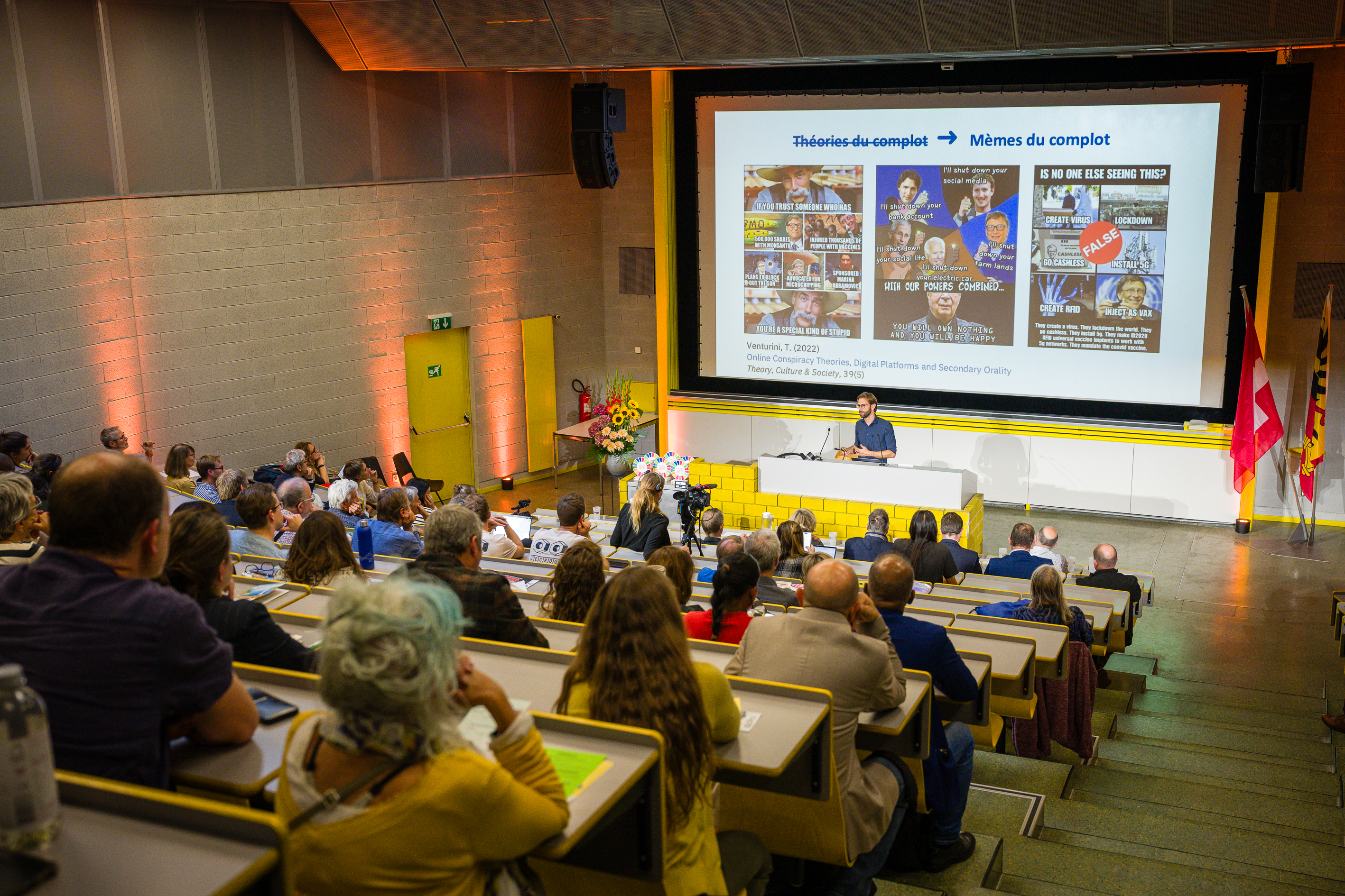 Cérémonie, conférence sur les Fake news et le climat,Tommaso Venturini