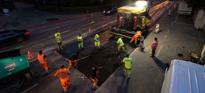 Pose de revêtement phonoabsorbant