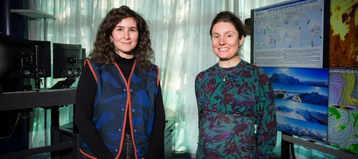 De gauche à droite: Alicia Pache, collaboratrice scientifique, et Aude Untersee, météorologue.